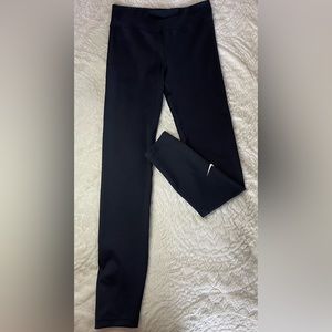 NEW WITHOUT TAGS Girls XL Nike Dri-fit leggings